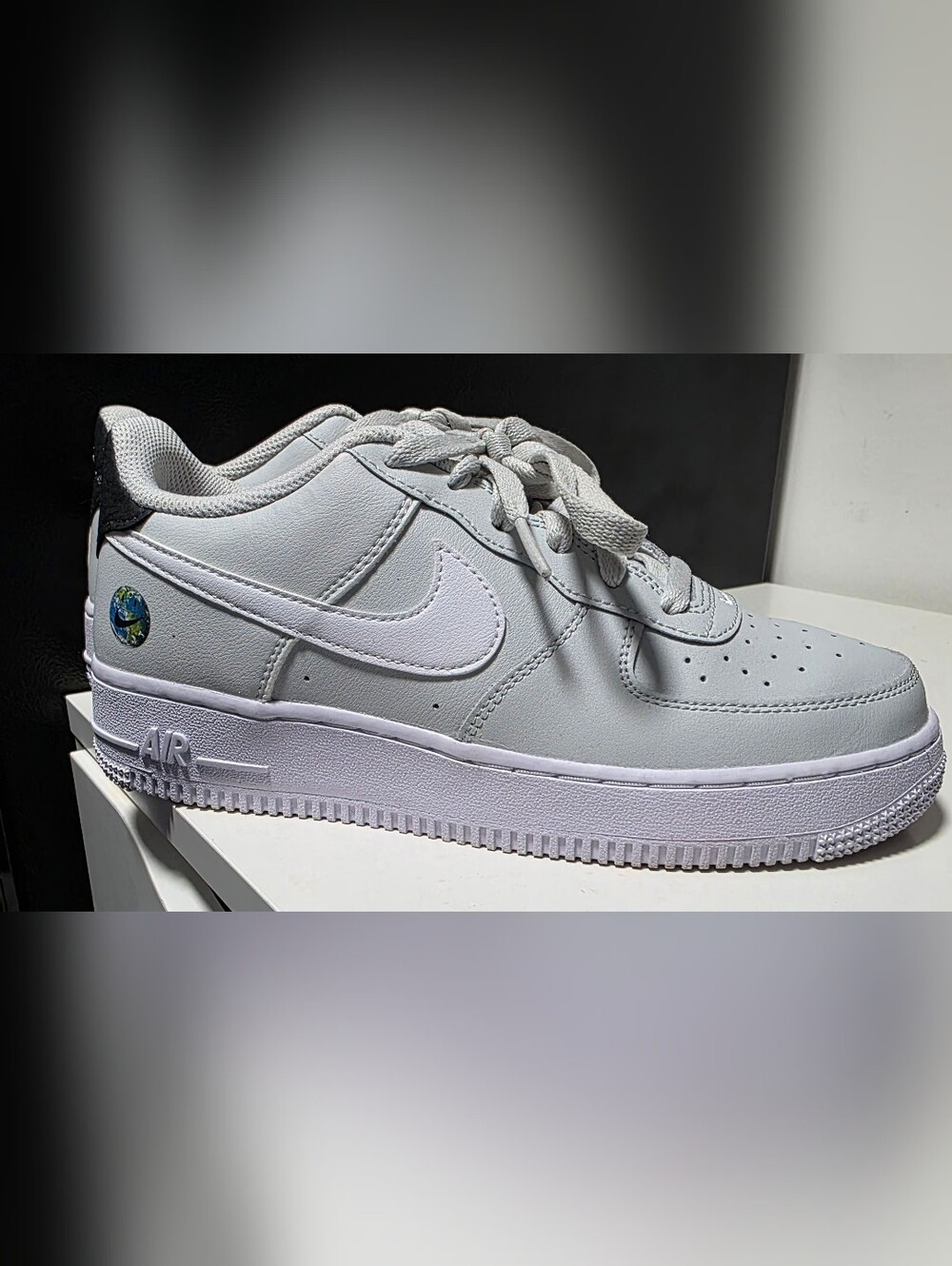 Nike Air Force 1 Low-Top Sneaker Size 7.5